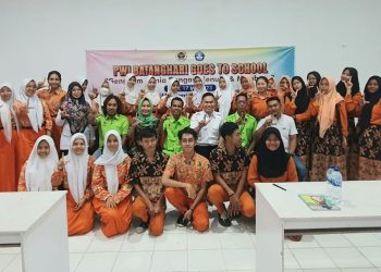 PWI Batanghari Goes To School SMA 1 N Batanghari